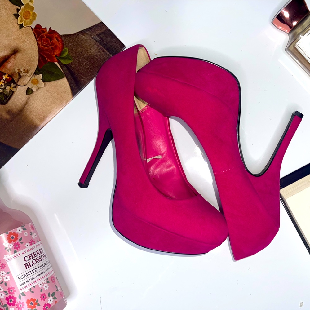 Body Central Pink Suede Platform Pump | Size 10